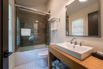 Bathroom 3 with Single Sink and Shower/Bathtub Combo